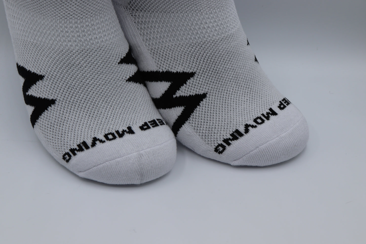 Moshen Performance Crew Socks
(White/Black)